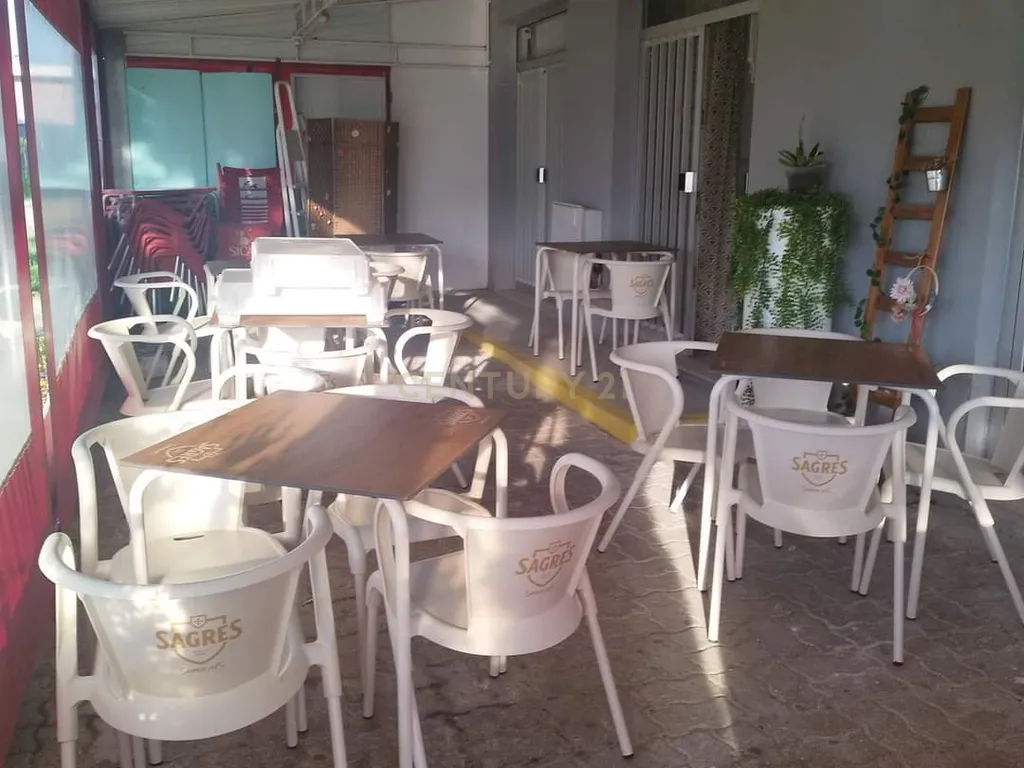 Café - Restaurante - Esplanada "Ponto de Encontro", Montemor-o-Velho - Image 4