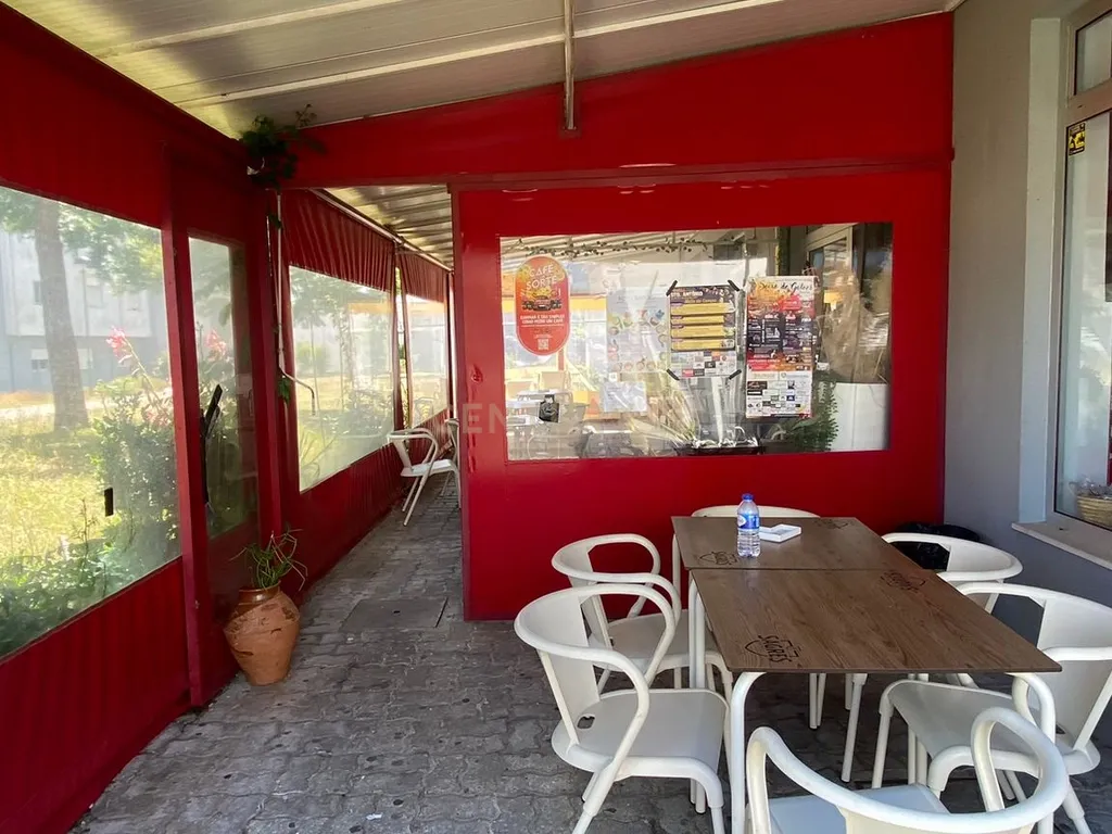 Café - Restaurante - Esplanada "Ponto de Encontro", Montemor-o-Velho - Image 32