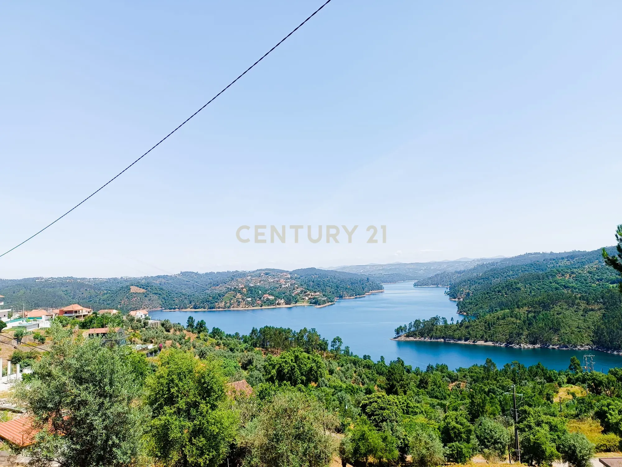 Magníficos terrenos com vista para o Rio Zêzere e a Albufeira de Castelo de Bode - DESCIDA DE PREÇO - Image 4