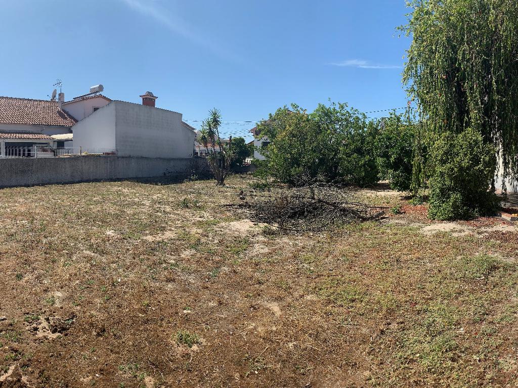 Excelente terreno para habitação própria em Porto Alto - Benavente - Samora Correia - Image 1