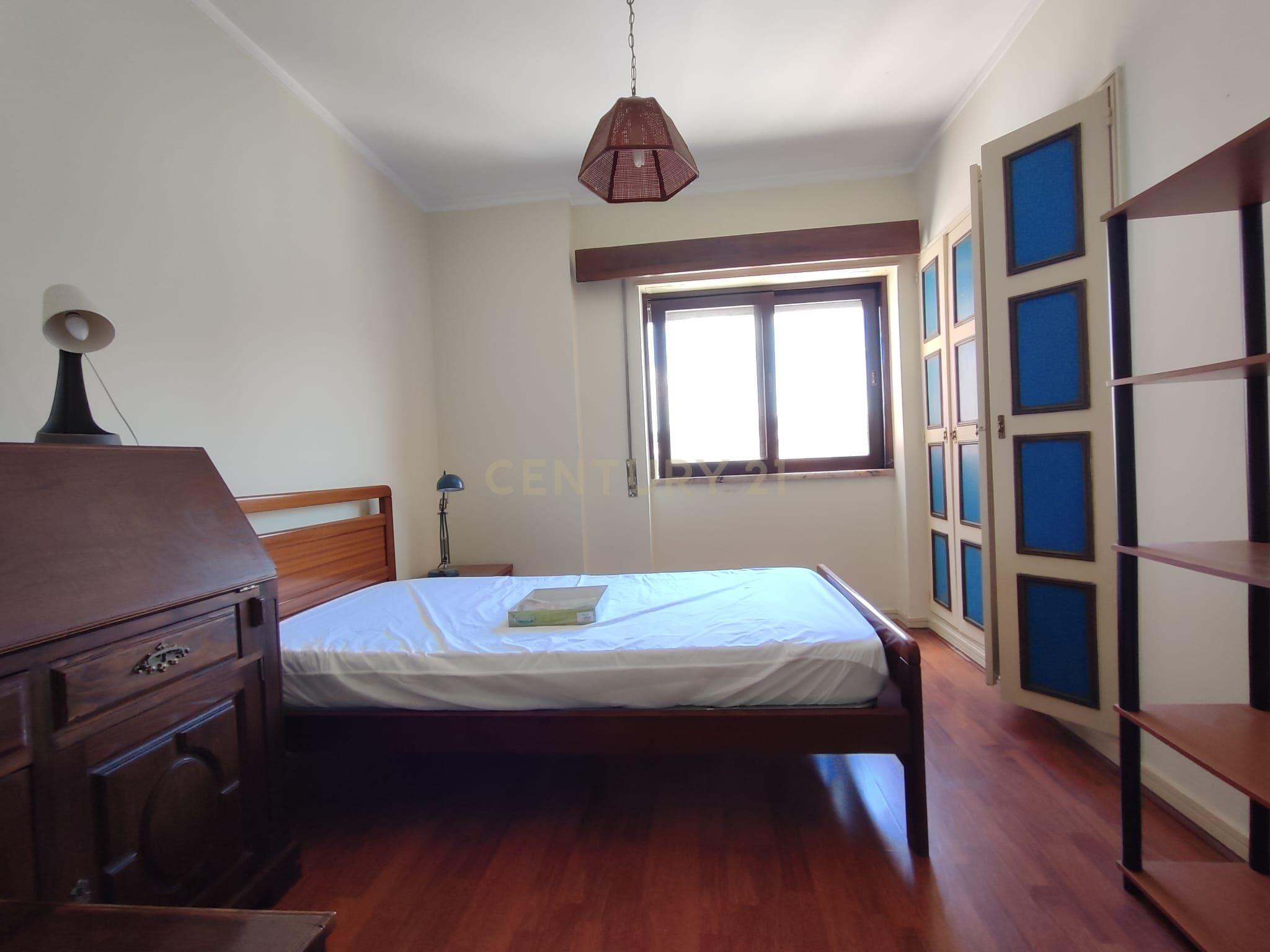 Fotografia 8 de Arrendamento | Apartamento T3 mobilado e equipado, junto à Rua do Brasil em Coimbra