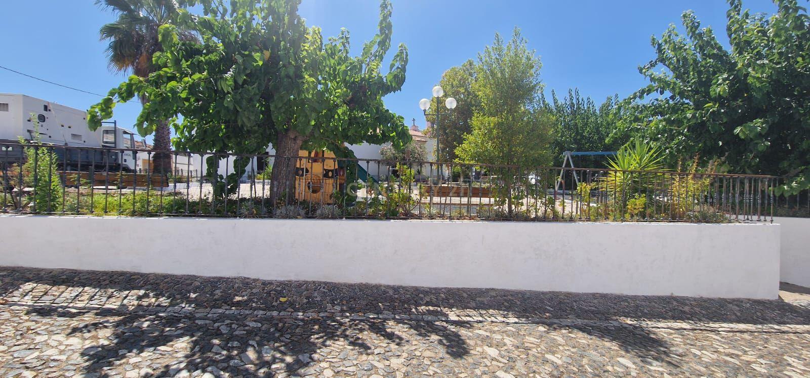 Casa habitável, a precisar de renovação a gosto, numa das Aldeias Mais Típicas do Alentejo - Image 10