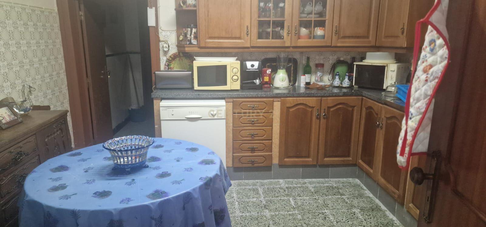 Casa habitável, a precisar de renovação a gosto, numa das Aldeias Mais Típicas do Alentejo - Image 3