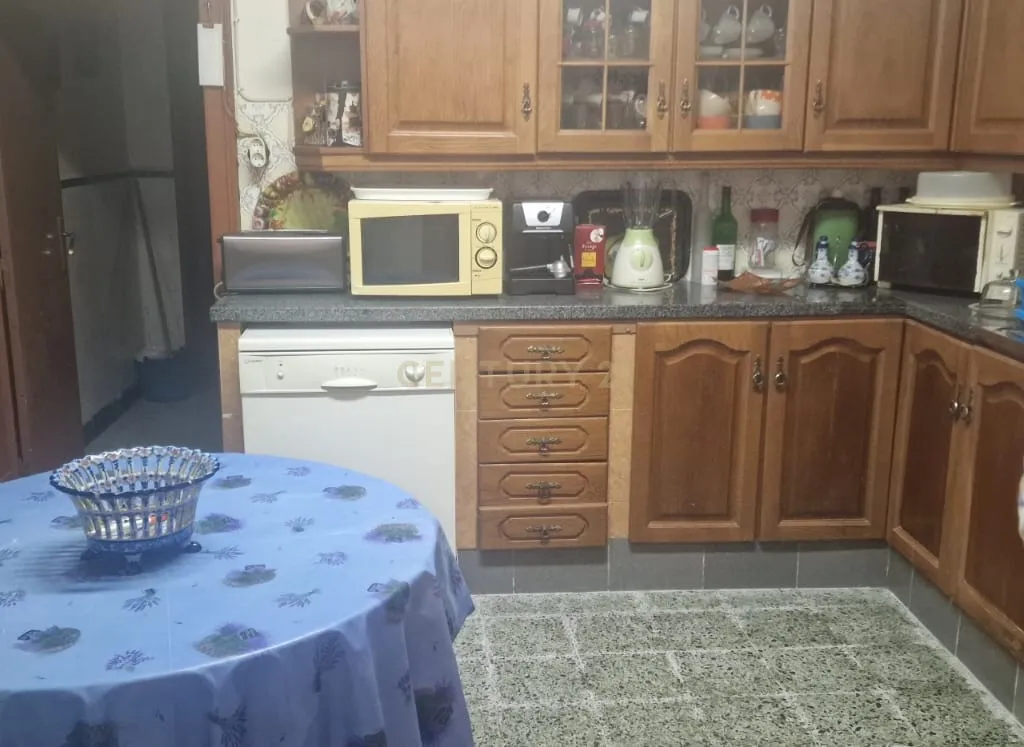 Casa habitável, a precisar de renovação a gosto,  numa das Aldeias Mais Típicas do Alentejo - Image 3