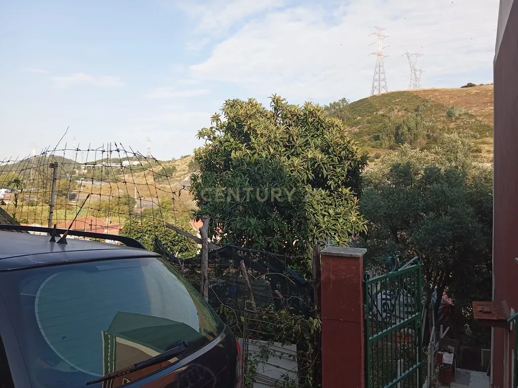 Lote 1 de terreno para construção com projeto aprovado - Image 9