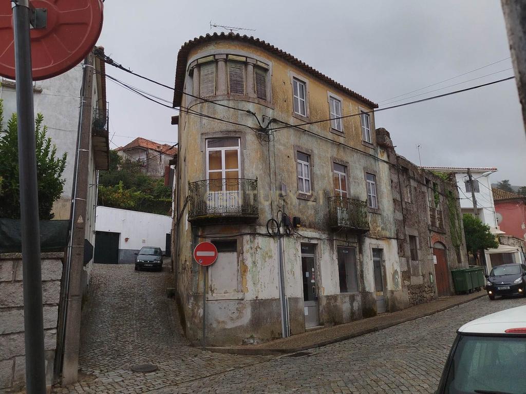 Excelente Prédio na Serra da Estrela - Gouveia - Image 13