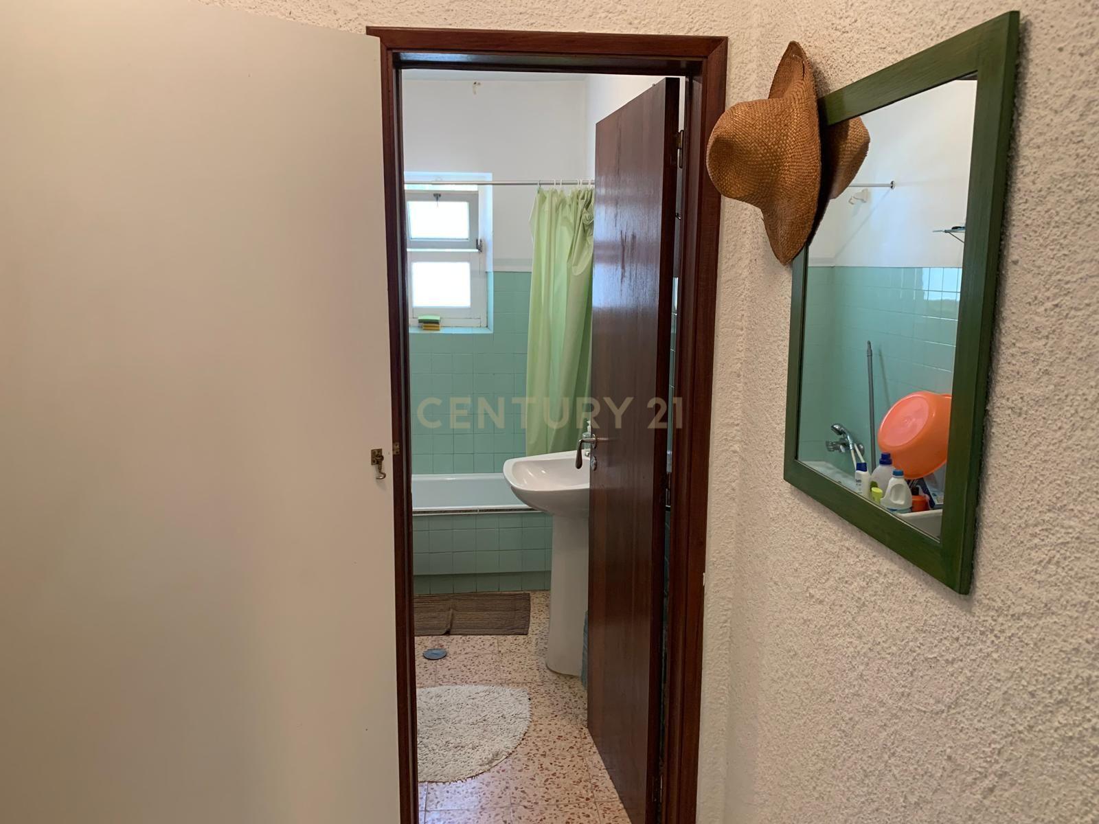 Apartamento R/Chão T1, 58,5m2 de área bruta privativa, em Quarteira, mobilado, localizado em Cavacos na zona urbana e muito próximo da Praia. - Image 29
