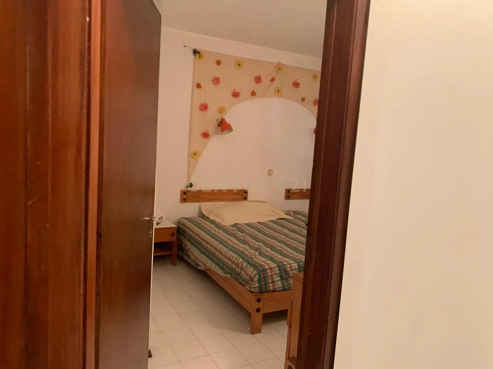 Apartamento R/Chão T1, 58,5m2 de área bruta privativa, em Quarteira, mobilado, localizado em Cavacos na zona urbana e muito próximo da Praia. - Image 7