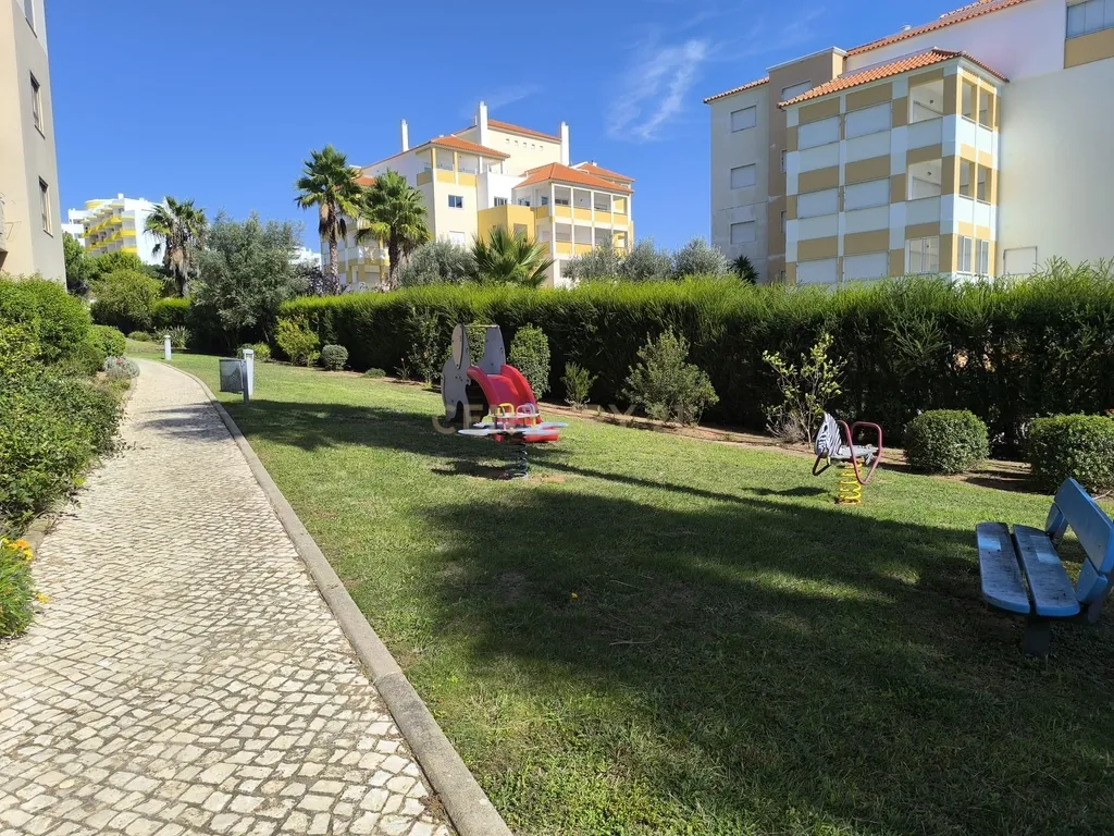 Excelente apartamento T2 para arrendamento anual - Image 21