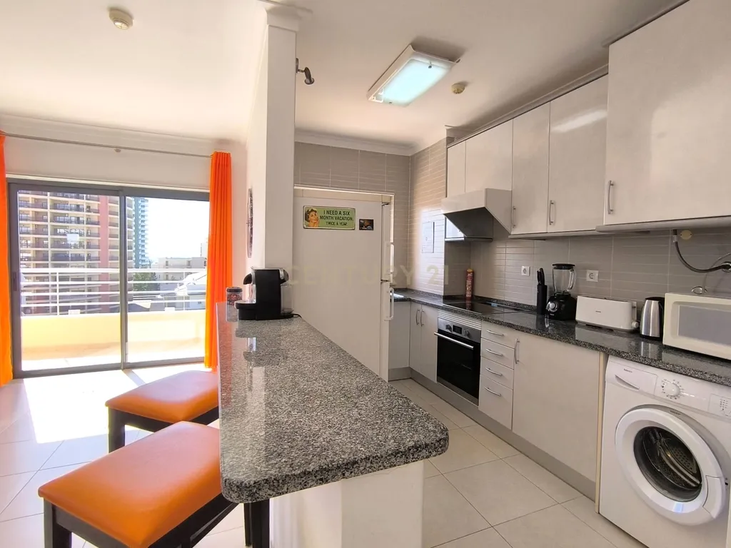 Excelente apartamento T2 para arrendamento anual - Image 11