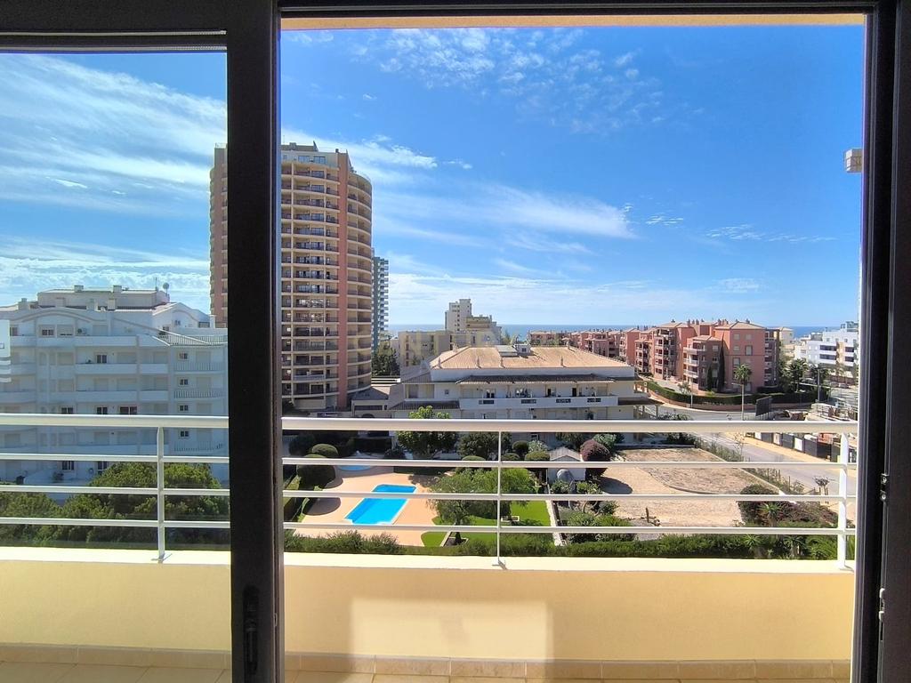 Excelente apartamento T2 para arrendamento anual - Image 7