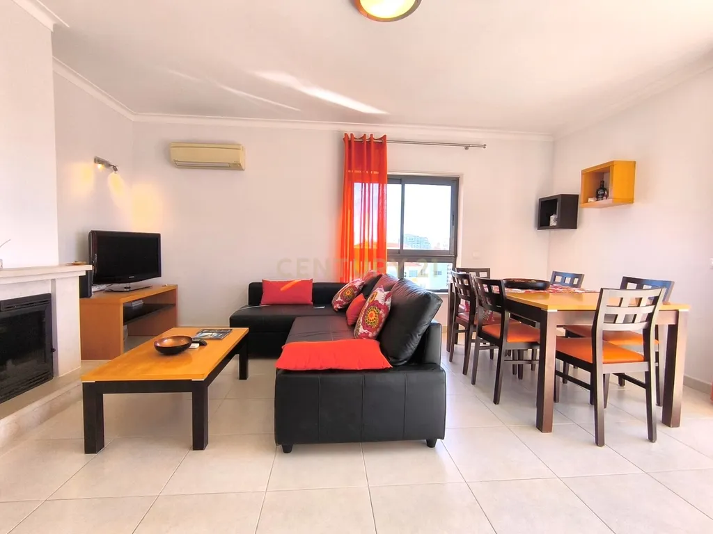 Excelente apartamento T2 para arrendamento anual - Image 8