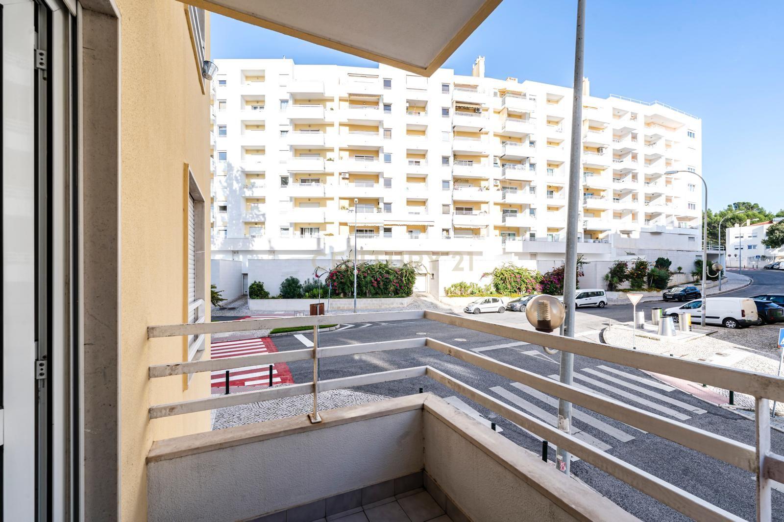 T3 Jardins da Parede – Excelente Investimento! - Image 22