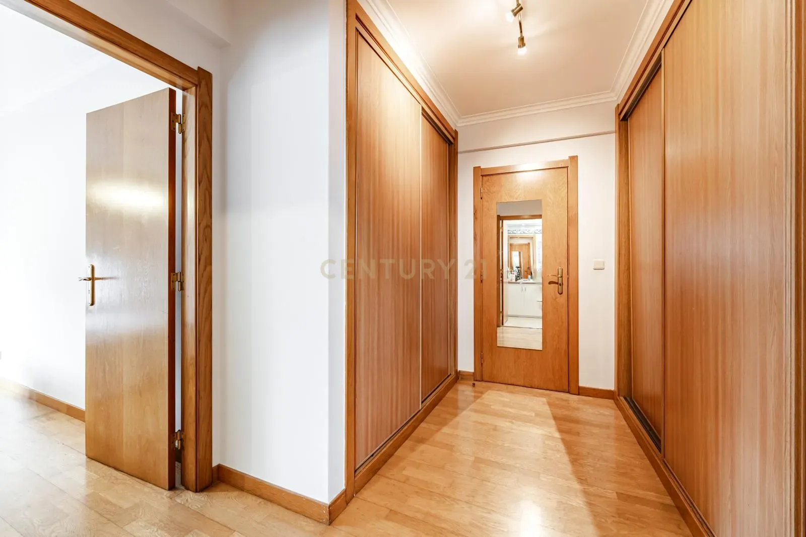 T3 Jardins da Parede – Excelente Investimento! - Image 25