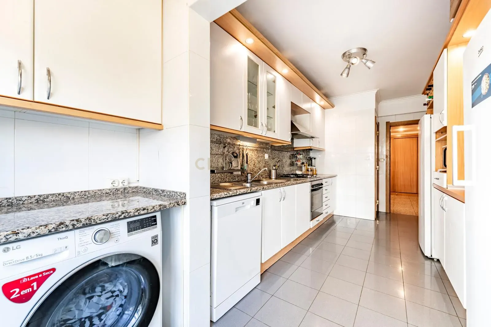 T3 Jardins da Parede – Excelente Investimento! - Image 13