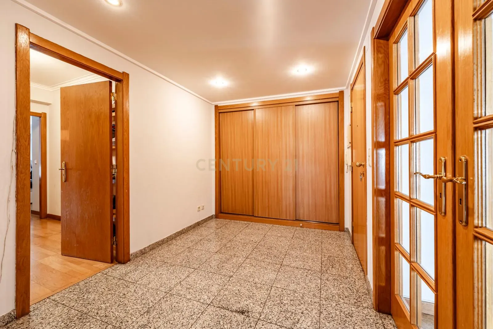 T3 Jardins da Parede – Excelente Investimento! - Image 8