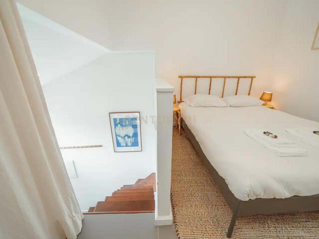 Moradia Remodelada c/ licença AL - Bonfim, Porto - Image 16