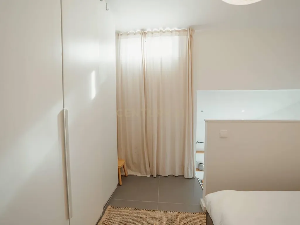Moradia Remodelada c/ licença AL - Bonfim, Porto - Image 17