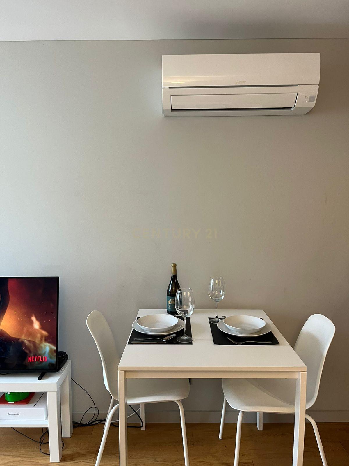 Apartamento T0+1 Mobilado, cozinha equipada. - Image 8