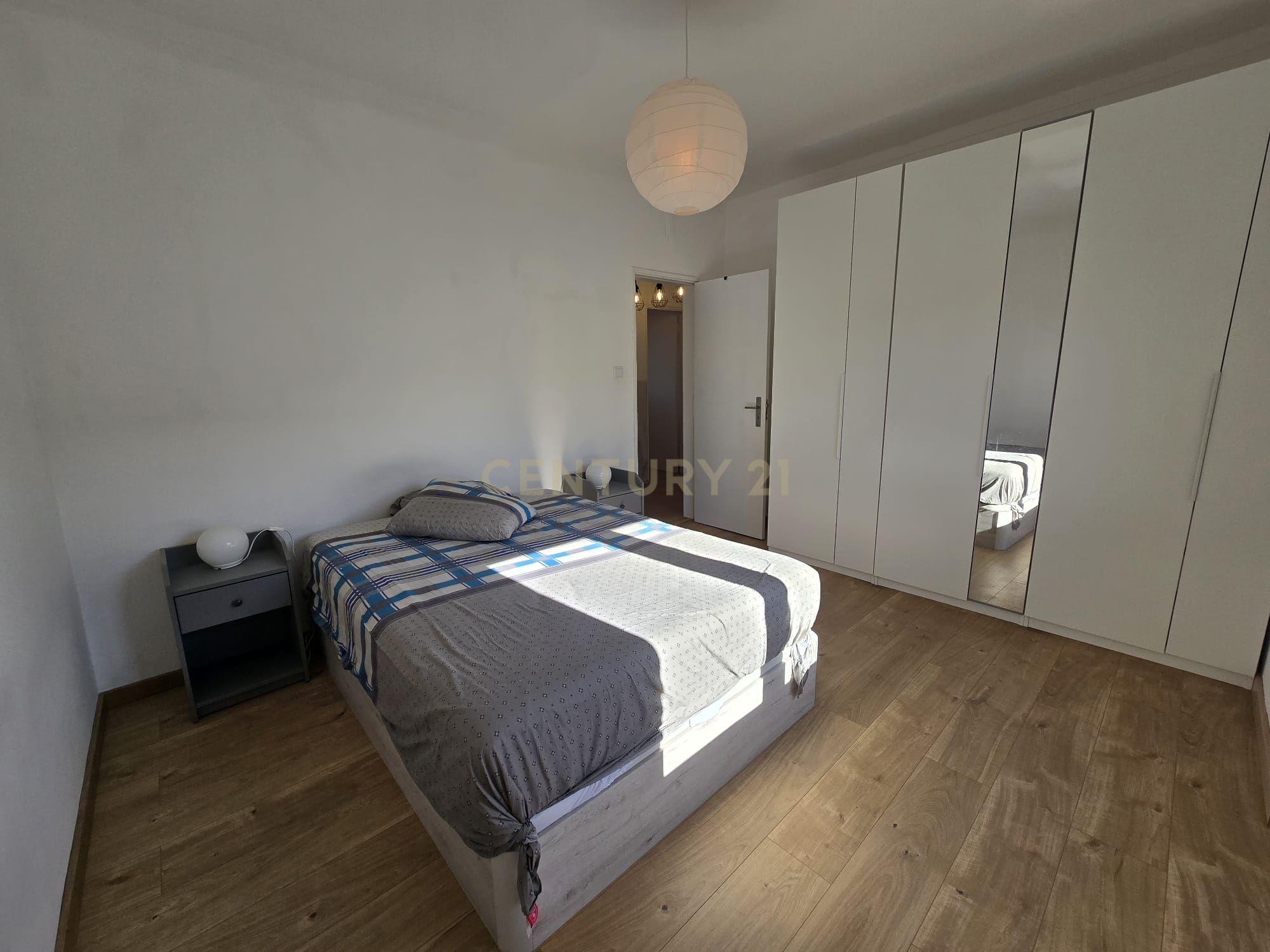 Apartamento T3 transformado em T2 totalmente remodelado no centro de Moura - Image 18