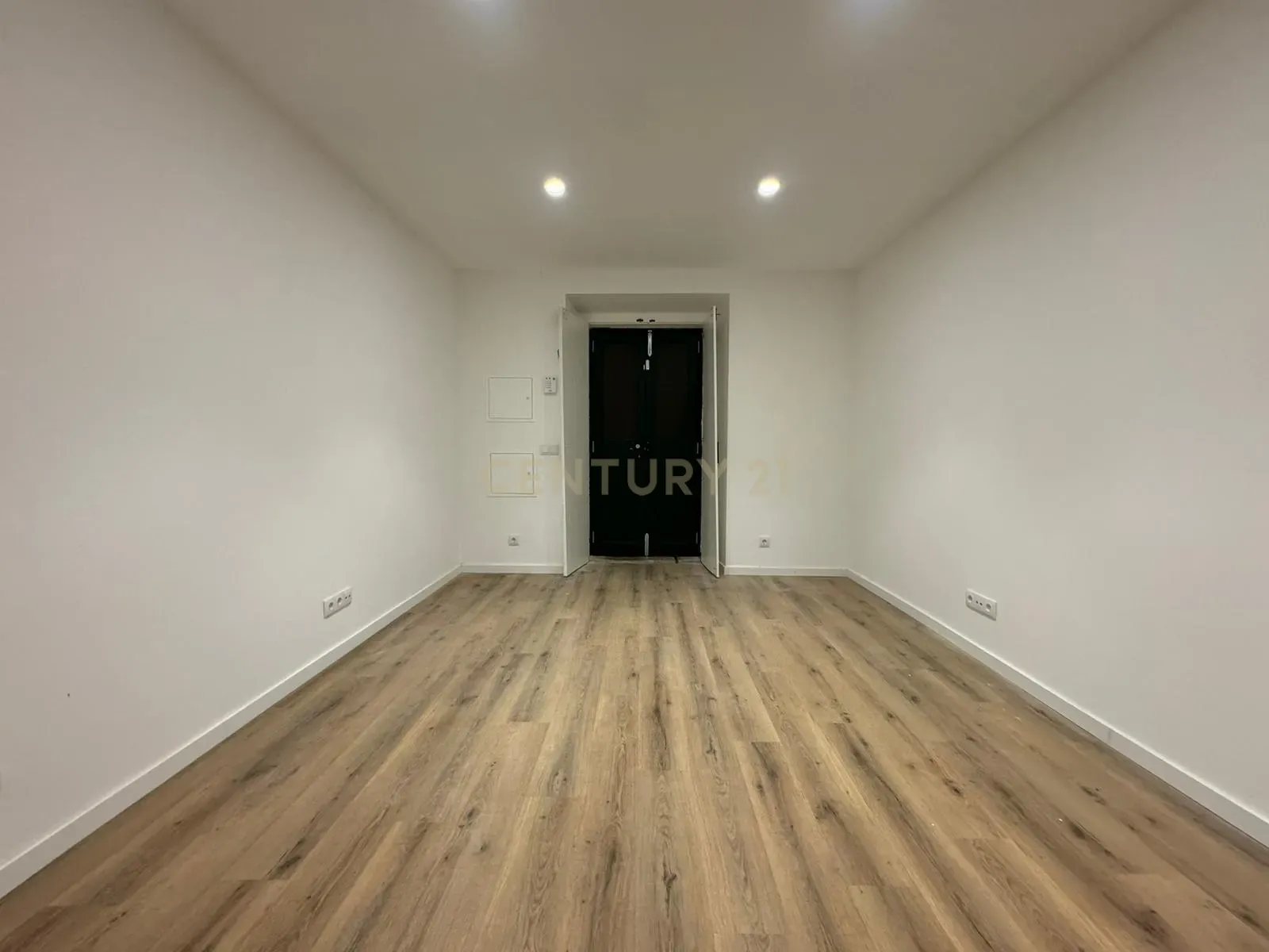Edifício Remodelado no Coração de Setúbal – Oportunidade Única! - Image 19