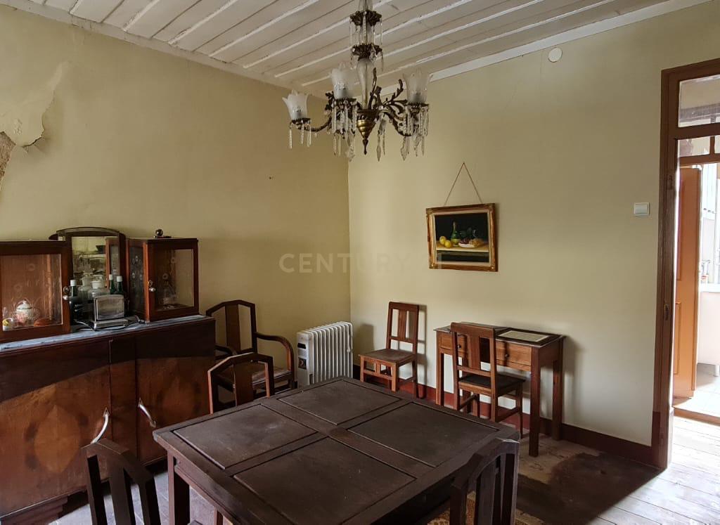 Prédio no centro histórico de Samora Correia - Image 16