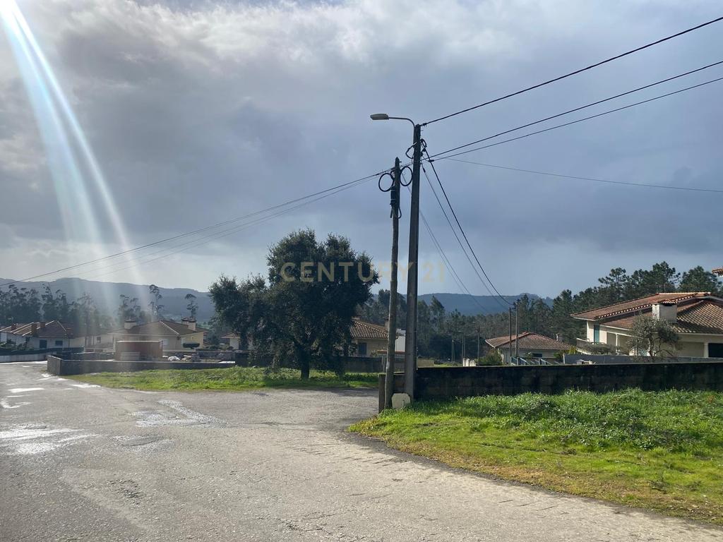 Terreno com 760m2 para construção de moradia térrea em Fradelos, Vila Nova de Famalicão - Image 12