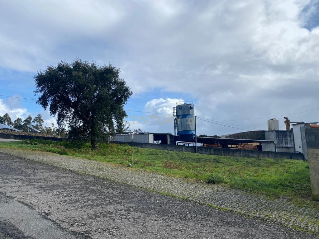 Terreno com 760m2 para construção de moradia térrea em Fradelos, Vila Nova de Famalicão - Image 10