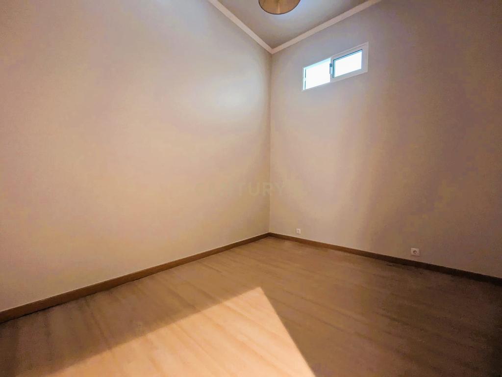 Apartamento T2 com logradouro na Penha de França - Image 14
