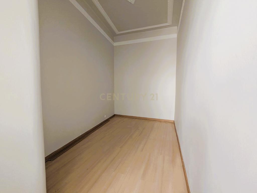 Apartamento T2 com logradouro na Penha de França - Image 11