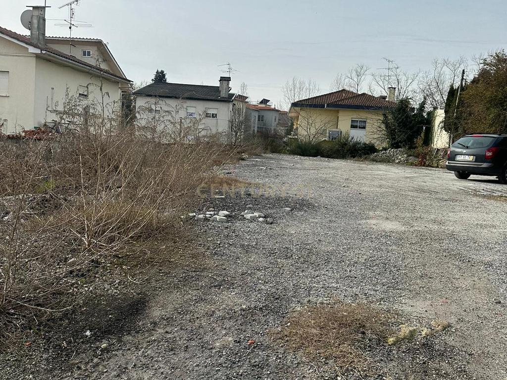 Terreno Urbano para construção - Image 2