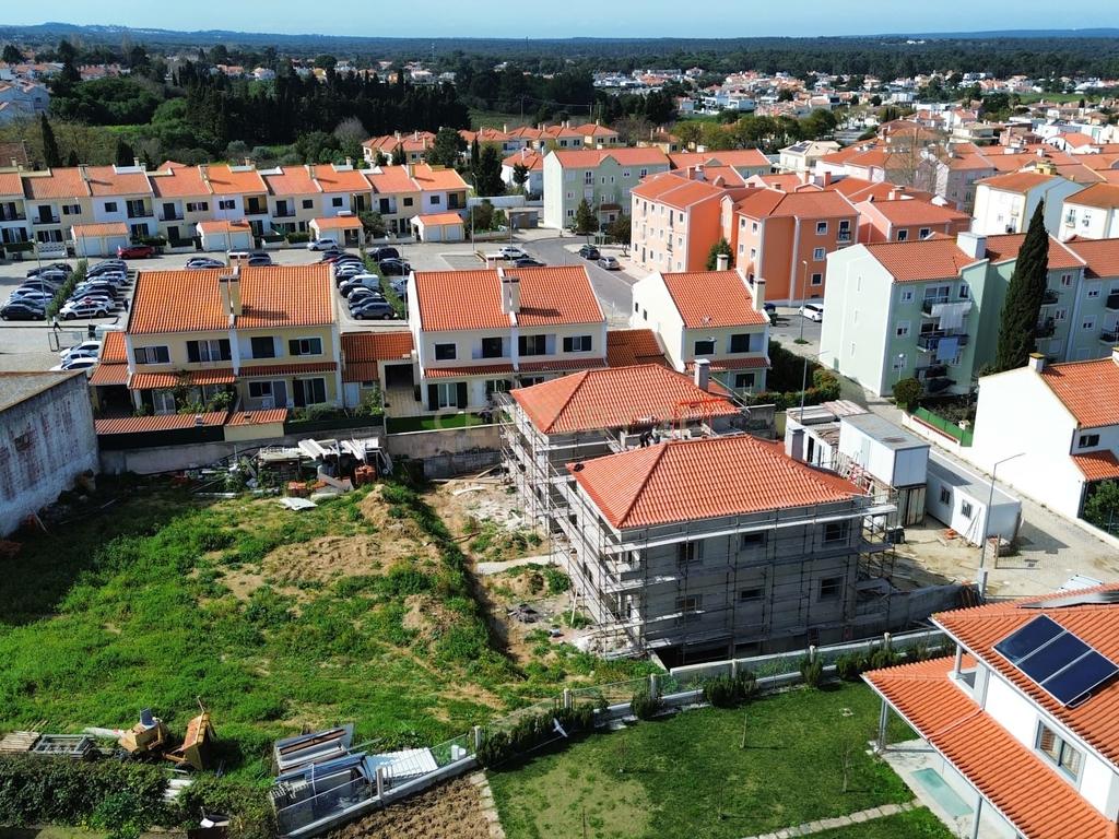 Fantástica Moradia T3 - 4 assoalhadas - Vila Nogueira de Azeitão - Image 28