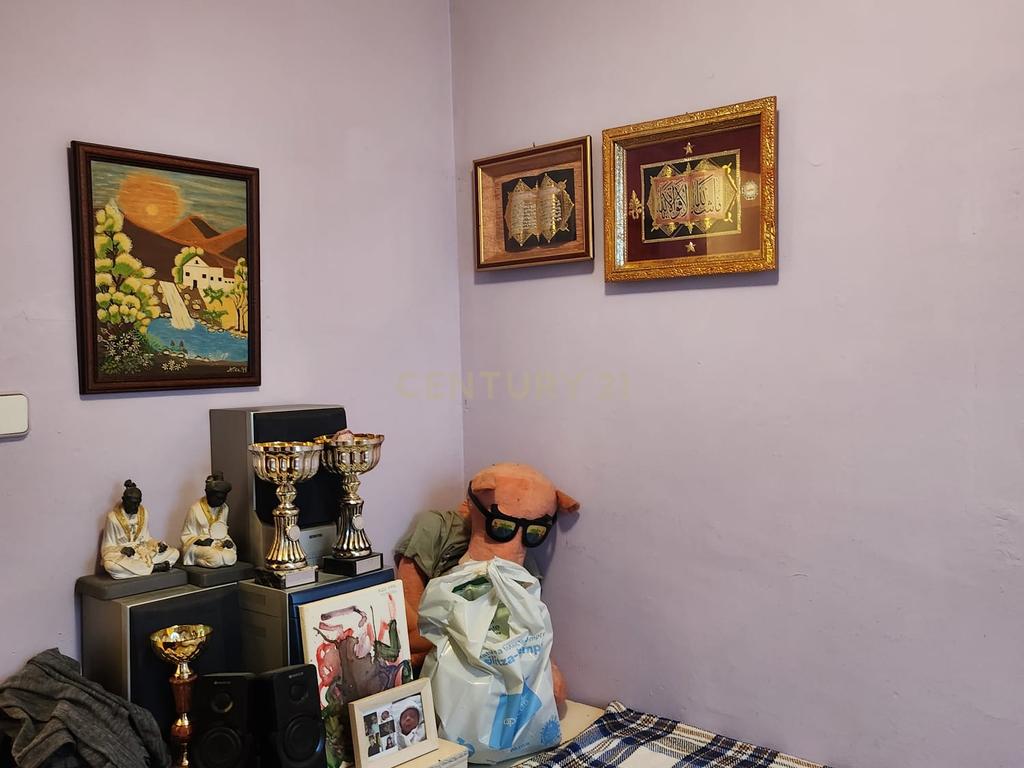  - Image 10