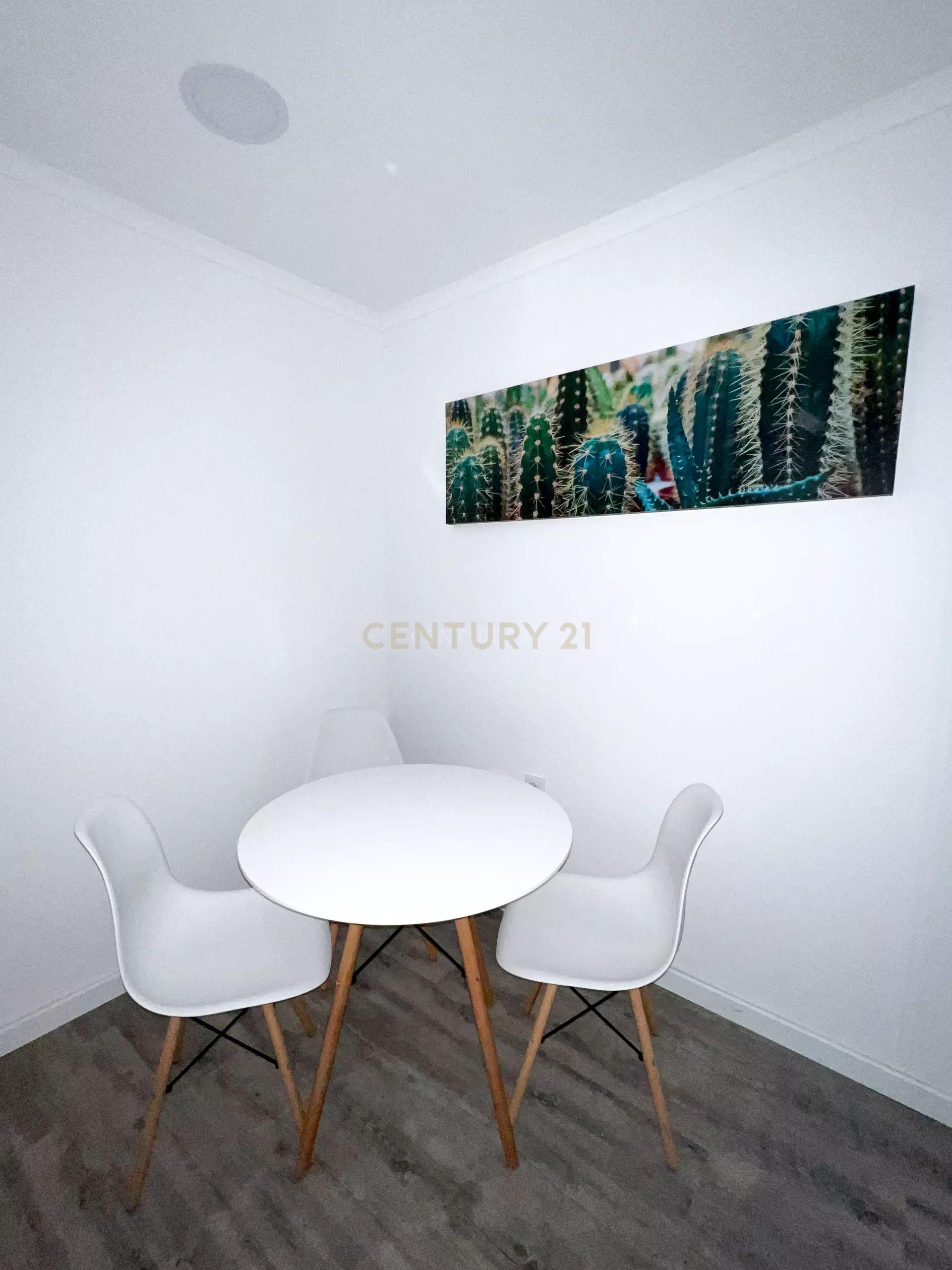 Apartamento T2 remodelado Lisboa - Image 6