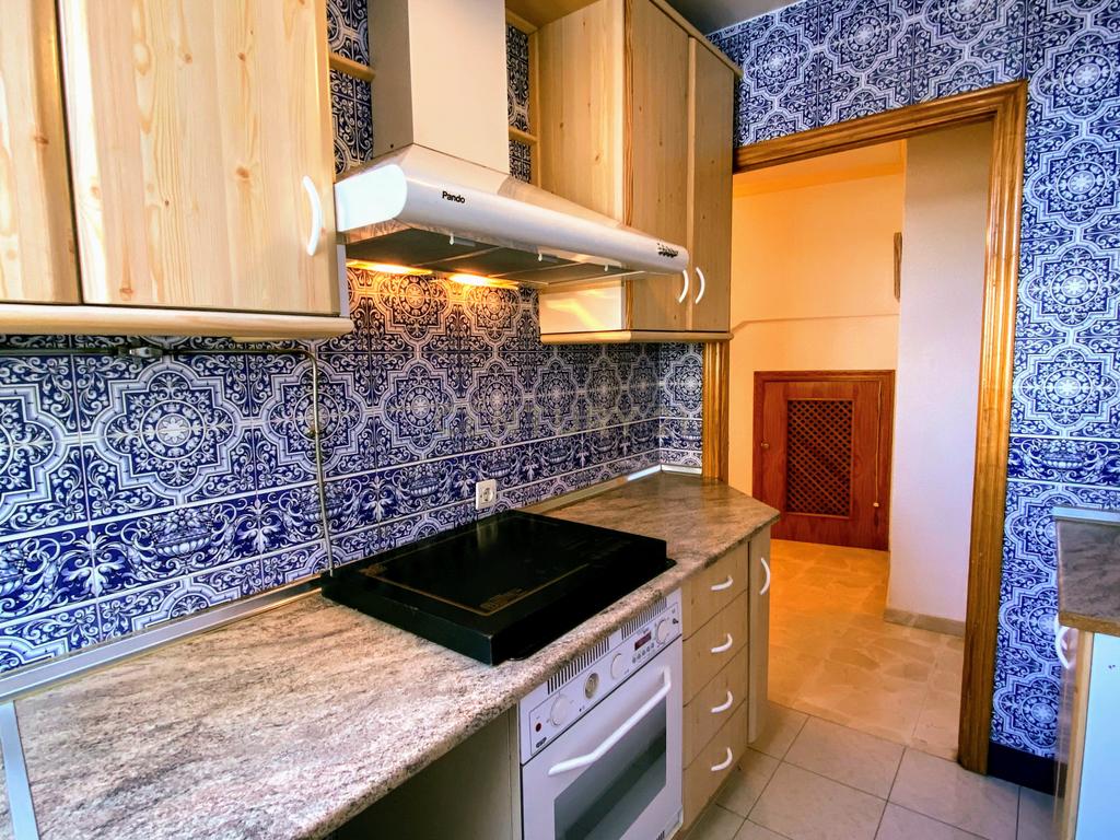  - Image 7