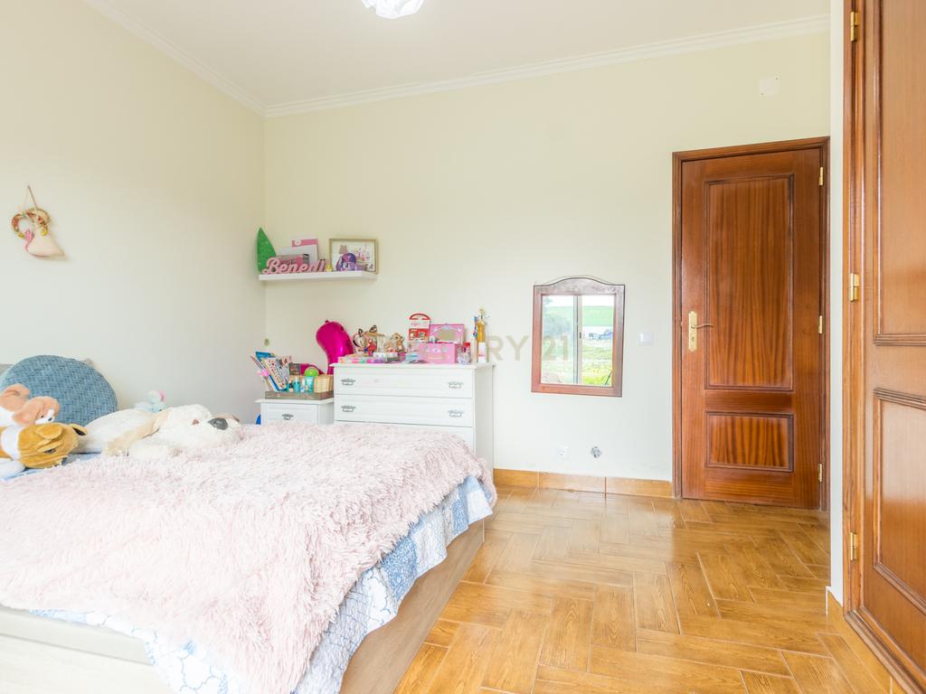 Moradia T5 Penteado - Image 18