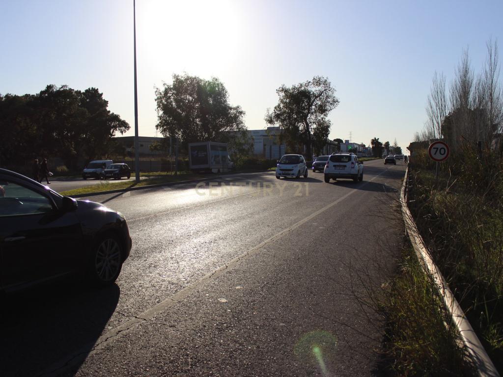 SEIXAL - CASAL do MARCO - Loja / Armazém em Retail Park  - Adequado para VISA GOLD  - Para venda com ou sem rendimento - Image 20