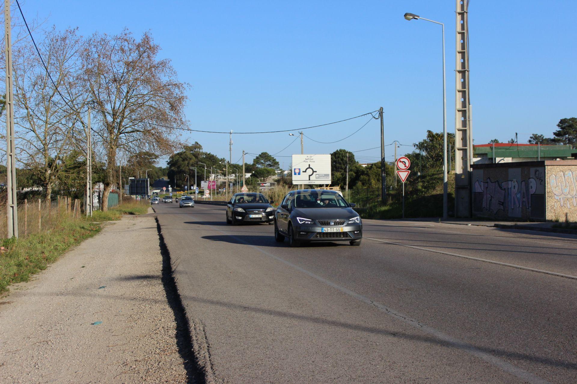 SEIXAL - CASAL do MARCO - Loja / Armazém em Retail Park  - Adequado para VISA GOLD  - Para venda com ou sem rendimento - Image 9