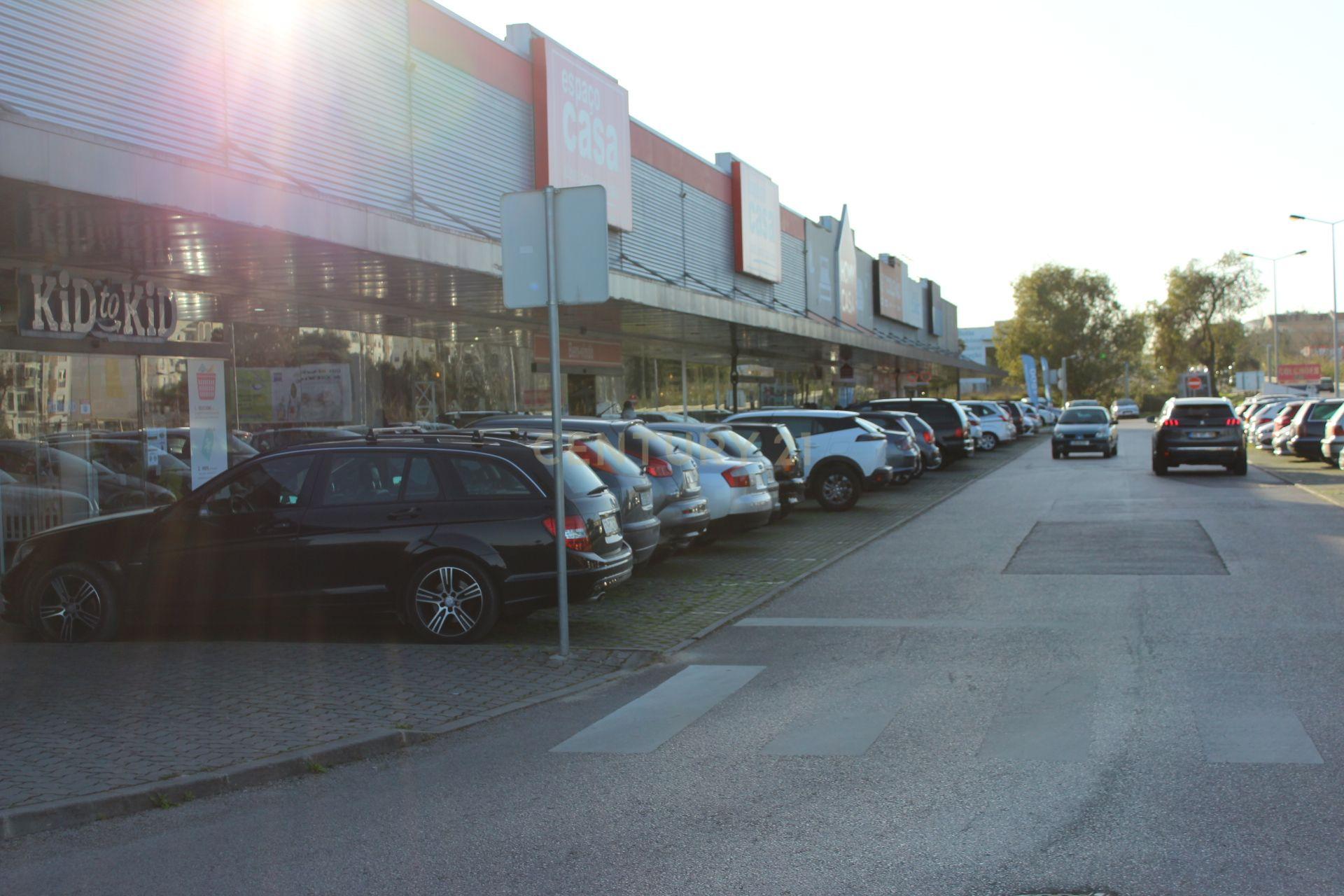 SEIXAL - CASAL do MARCO - Loja / Armazém em Retail Park  - Adequado para VISA GOLD  - Para venda com ou sem rendimento - Image 13