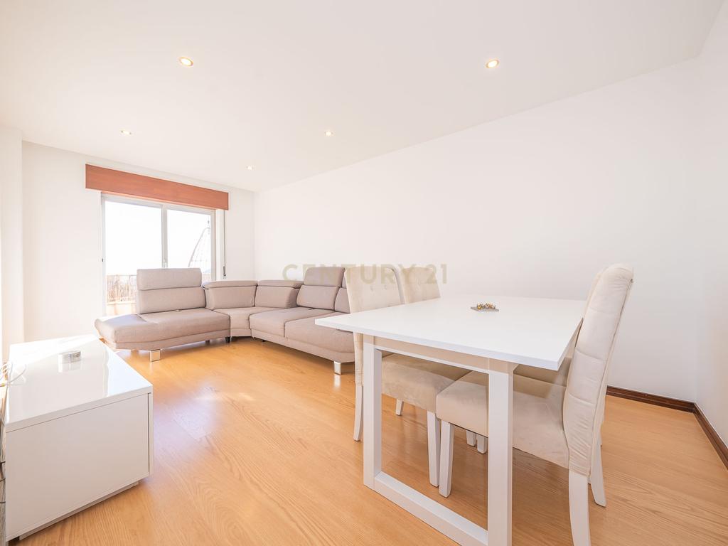 Apartamento T3 com Varanda e vista Panorâmica para o Rio Sado - Image 22