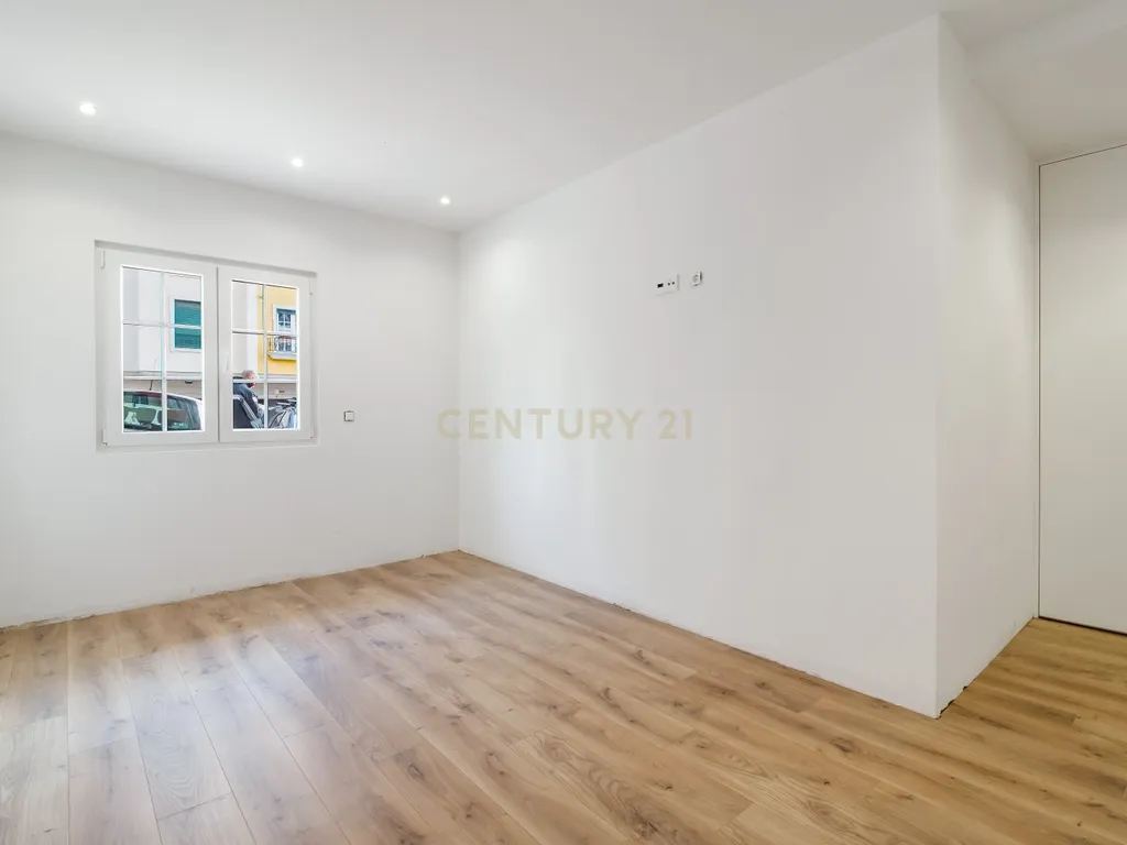 T3 Urbanização Neudel a estrear - Construção Nova - Image 15