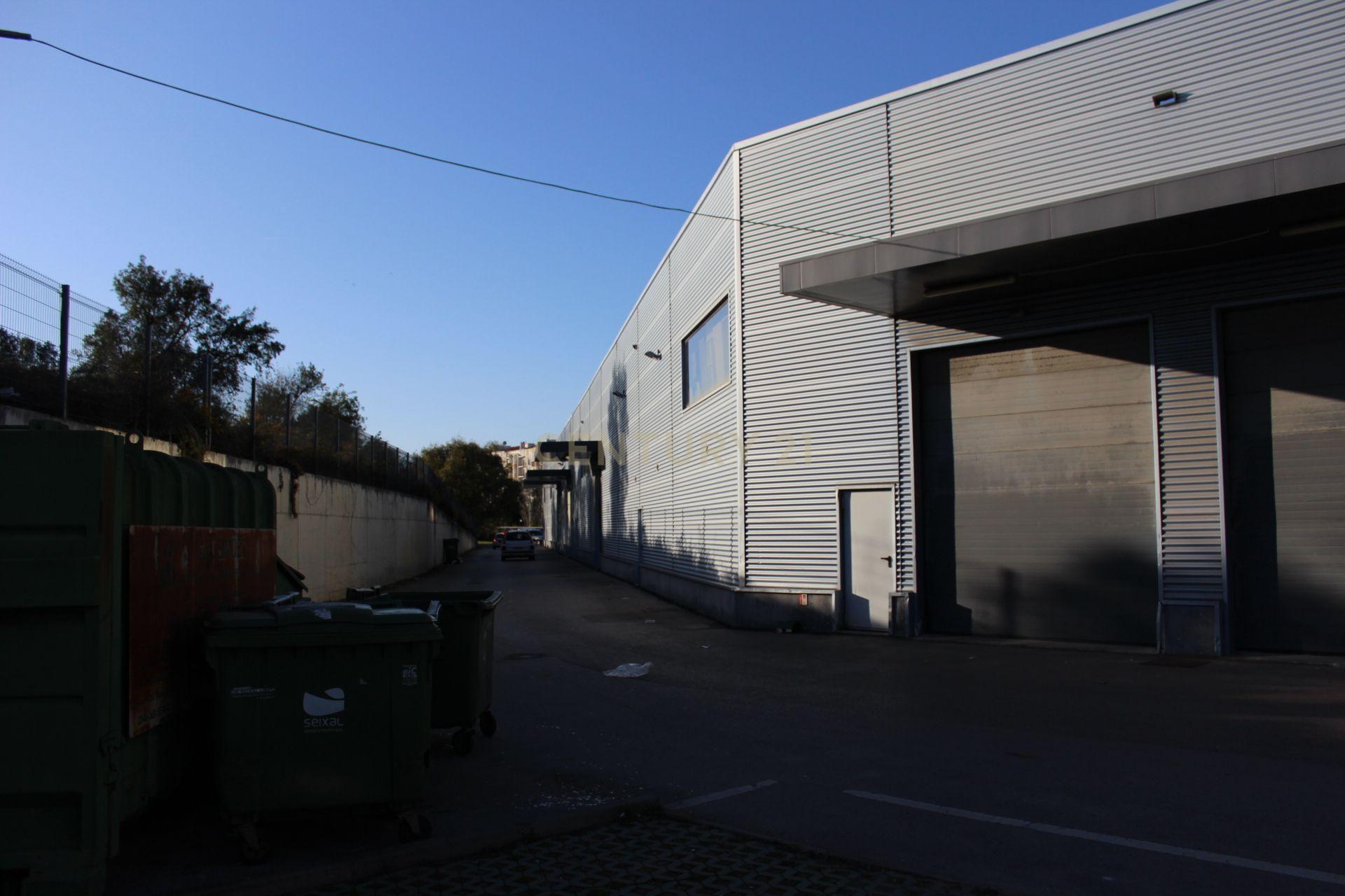 SEIXAL - CASAL do MARCO - Loja / Armazém em Retail Park  - Adequado para VISA GOLD  - Para venda com ou sem rendimento - Image 11