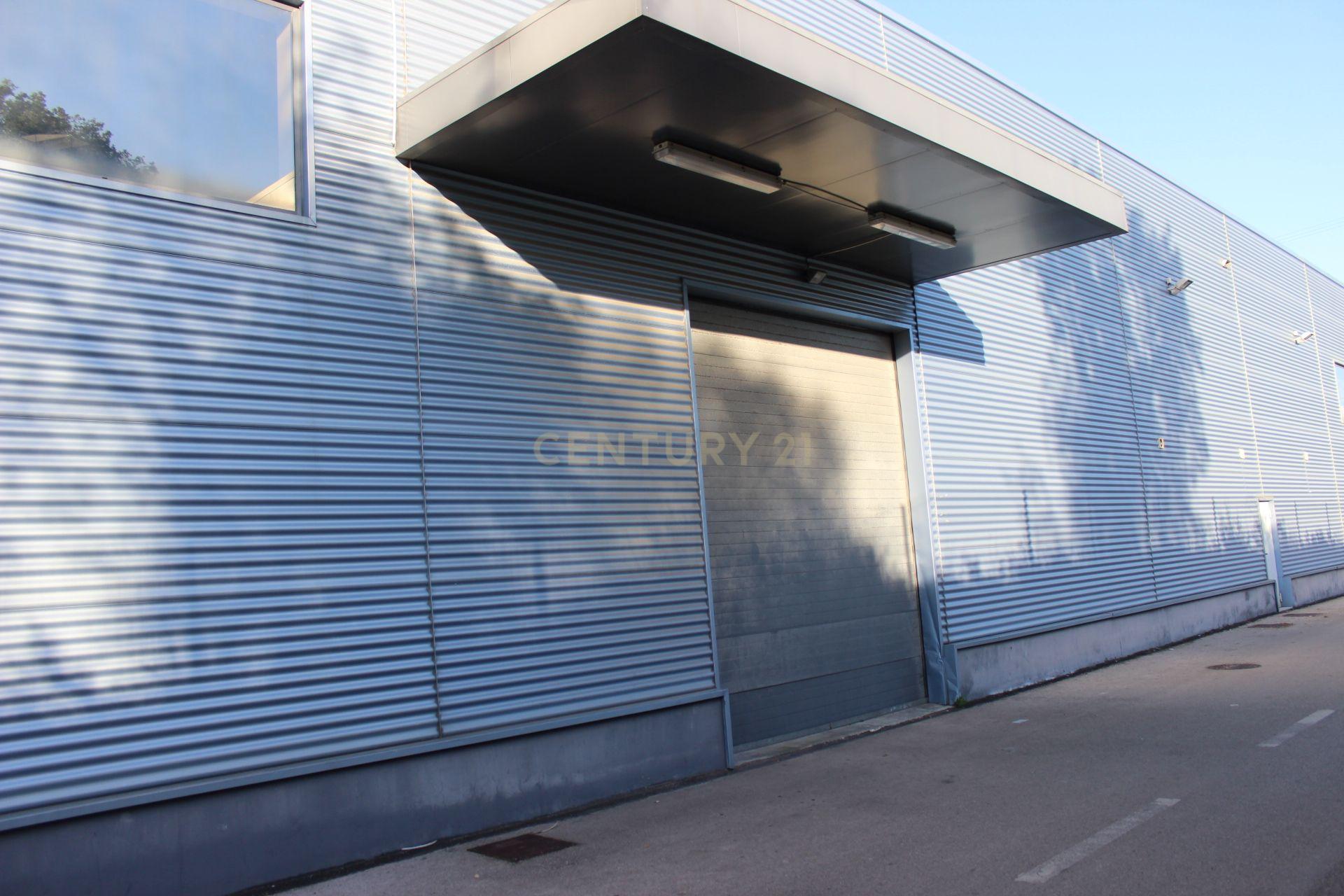 SEIXAL - CASAL do MARCO - Loja / Armazém em Retail Park  - Adequado para VISA GOLD  - Para venda com ou sem rendimento - Image 25