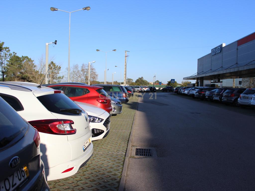 SEIXAL - CASAL do MARCO - Loja / Armazém em Retail Park  - Adequado para VISA GOLD  - Para venda com ou sem rendimento - Image 24