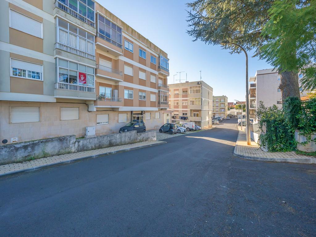 Apartamento T3 com Varanda e vista Panorâmica para o Rio Sado - Image 27