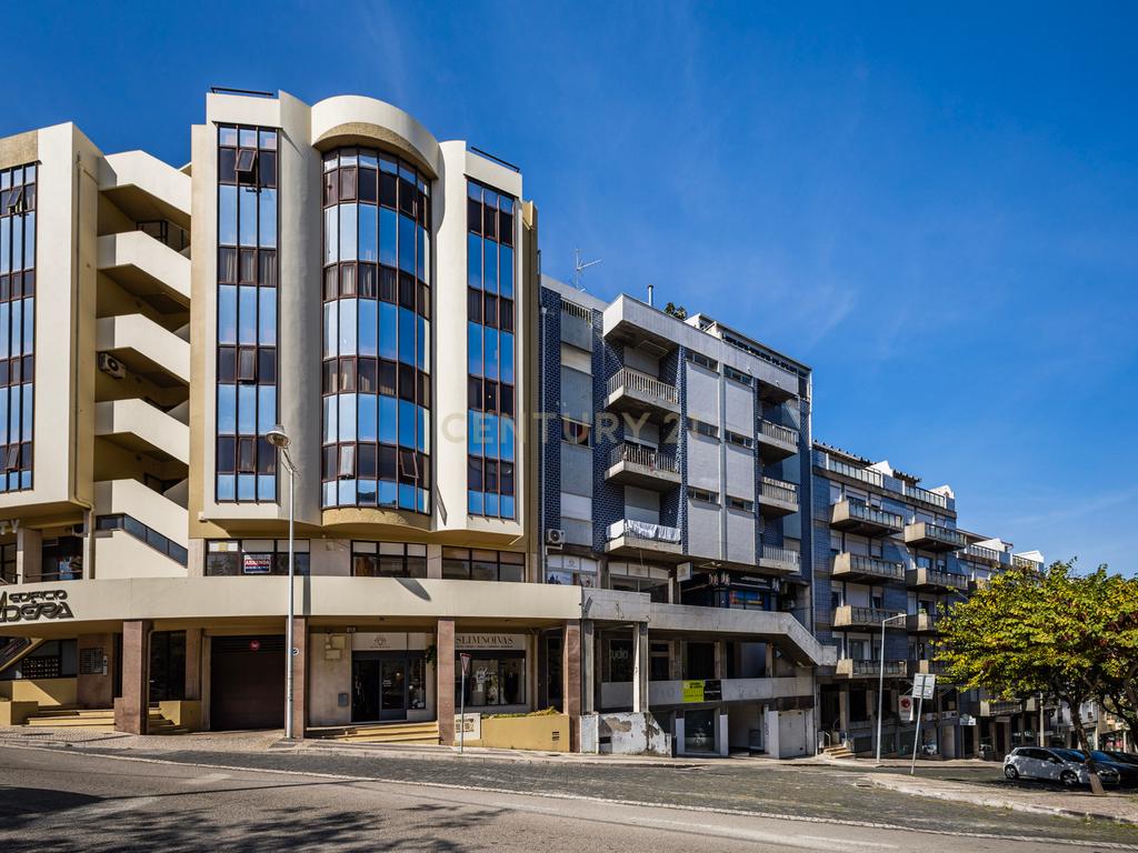Imóvel para comércio/serviços | Centro Leiria - Image 1