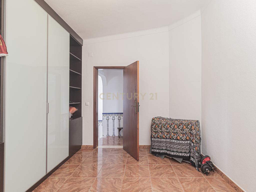 Moradia isolada T3 à venda na rua Zéca Afonso Aroeira - Image 19