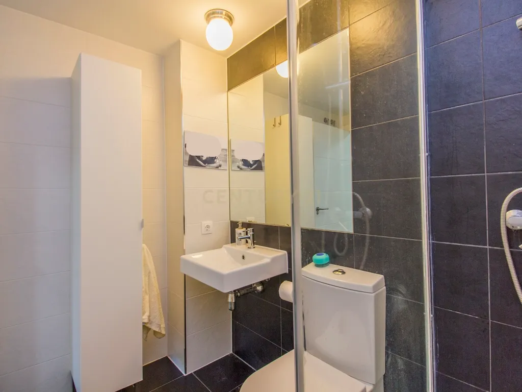 ARRENDAMENTO DE INVERNO JUNTO AO MAR – APARTAMENTO T3 COM PISCINA E CAMPO DE PADEL NO CENTRO DE CALPE - Image 27