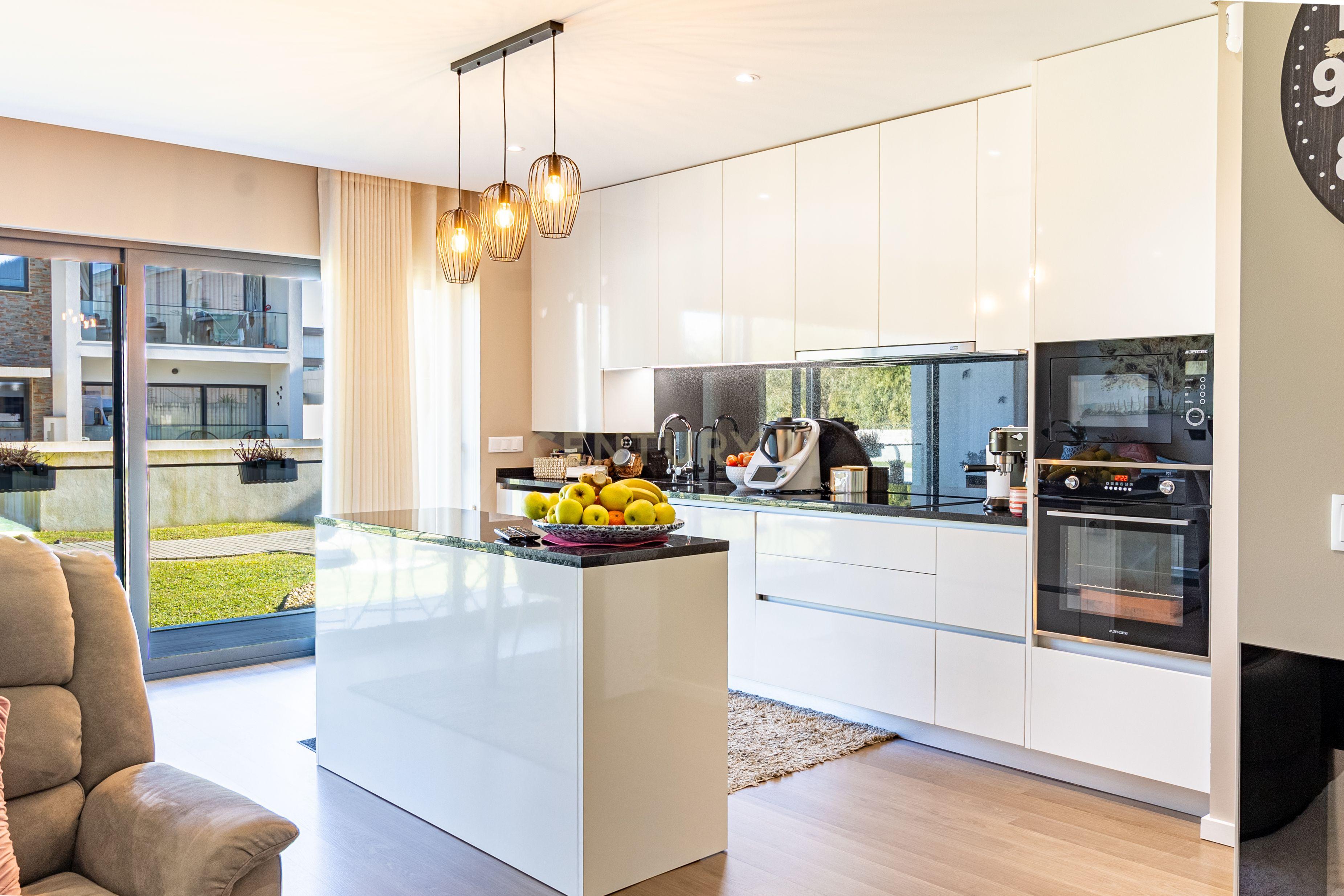 Apartamento T3 no Condomínio Fechado "Varandas do Sol" – Fão - Image 2
