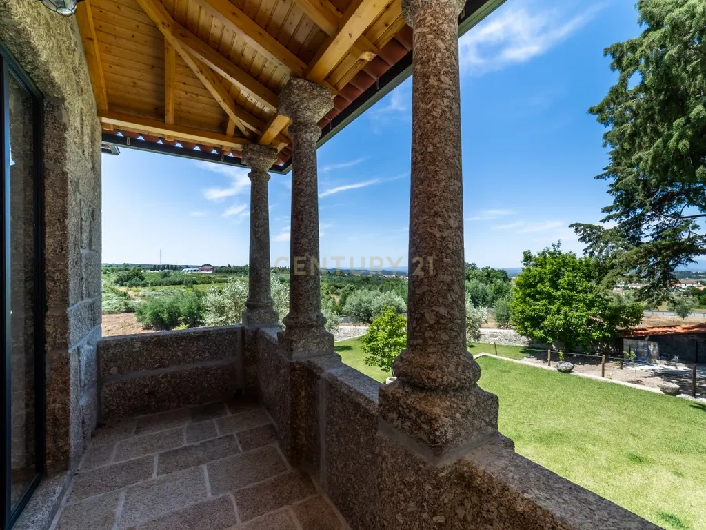 Moradia de Traça Senhorial em Tábua - Image 20